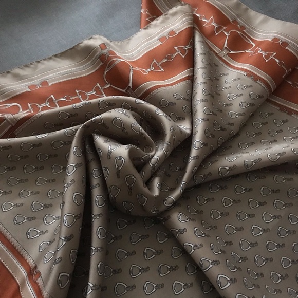 J. D`Ormont Equestrian Print Scarf - Picture 5 of 15